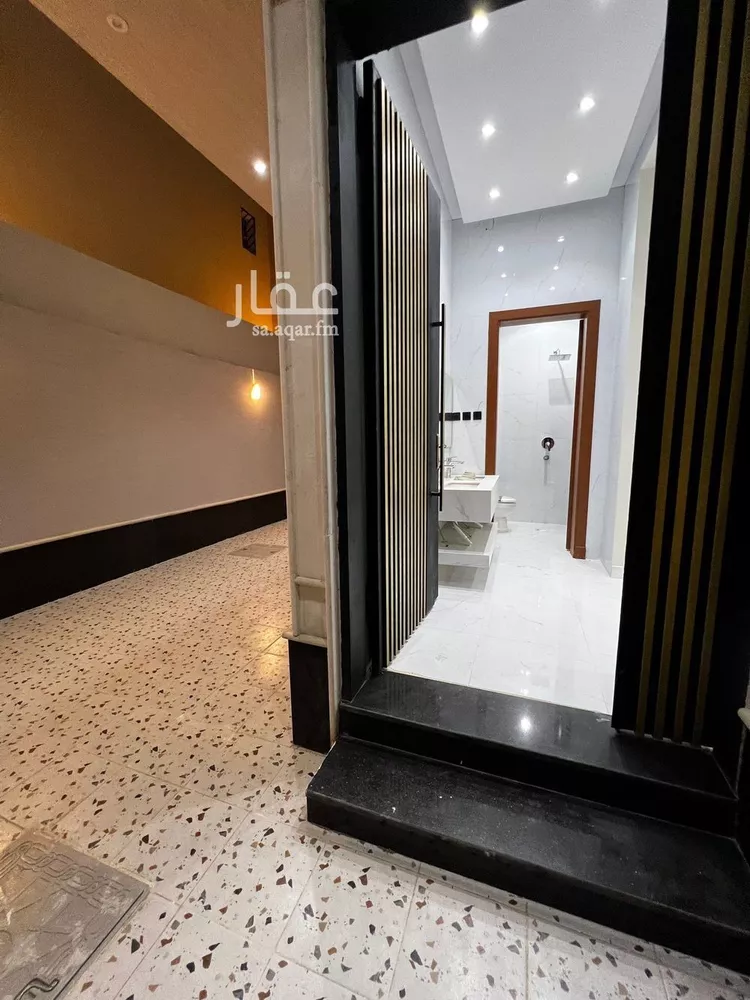 فيلا للبيع في شارع رقم 140, حي ظهرة لبن, مدينة الرياض, منطقة الرياض صورة 4