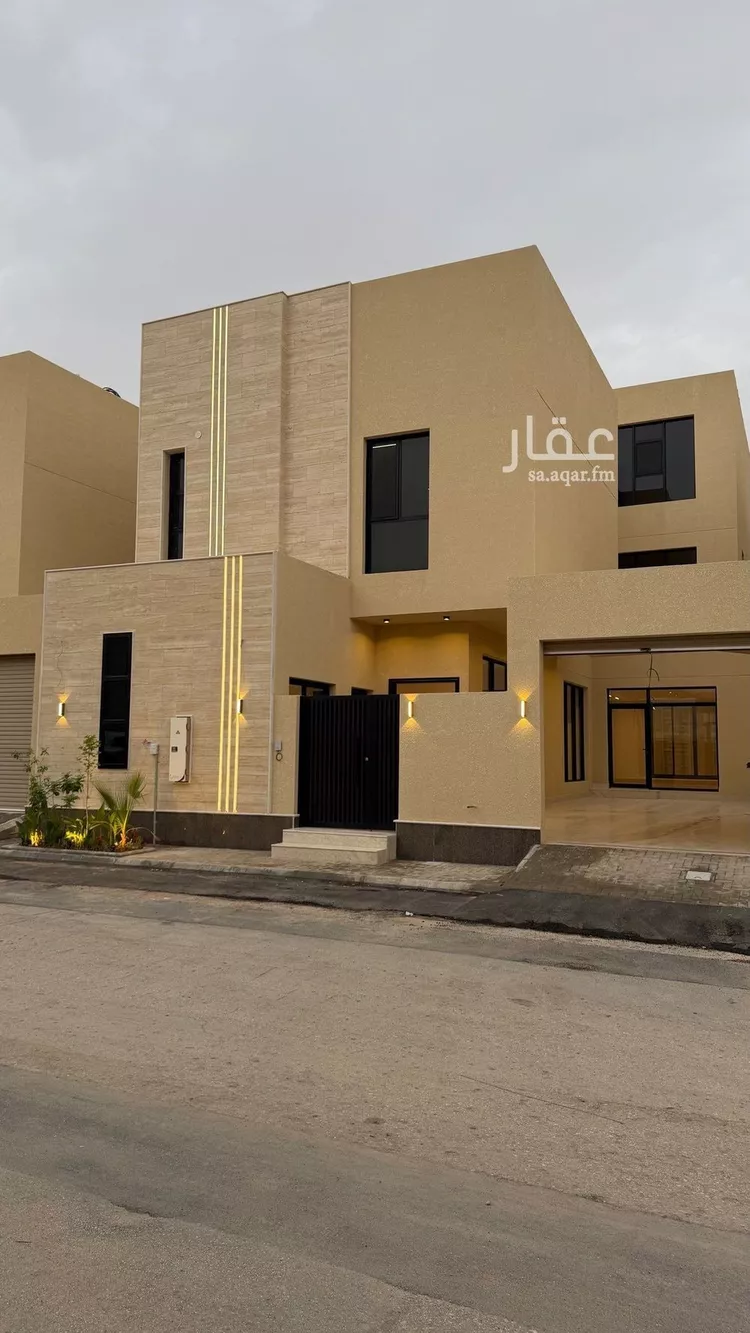 فيلا للبيع في شارع فؤاد محمد عمر توفيق, حي المهدية, مدينة الرياض, منطقة الرياض 1 صورة