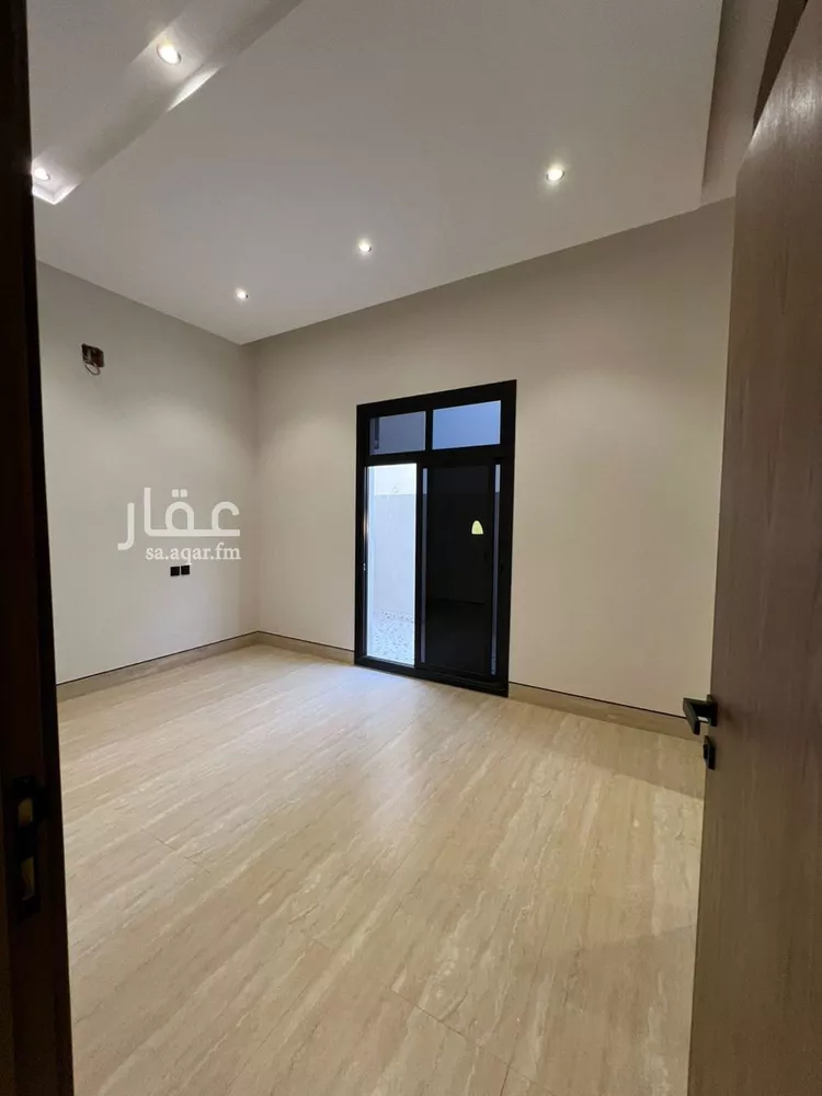 فيلا للبيع في شارع أبي الشيخ الأصبهاني, حي المهدية, مدينة الرياض, منطقة الرياض صورة 3