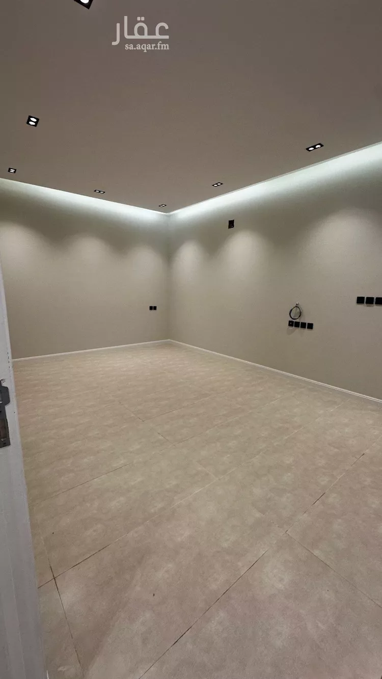 فيلا للبيع في شارع الموازرة, حي ظهرة لبن, مدينة الرياض, منطقة الرياض صورة 3