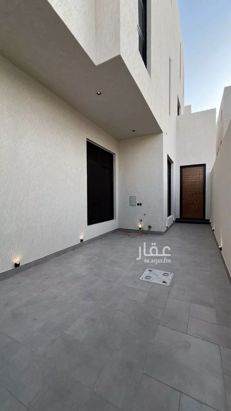 Villa for Sale in Riyadh Al Mahdiyah صورة 2
