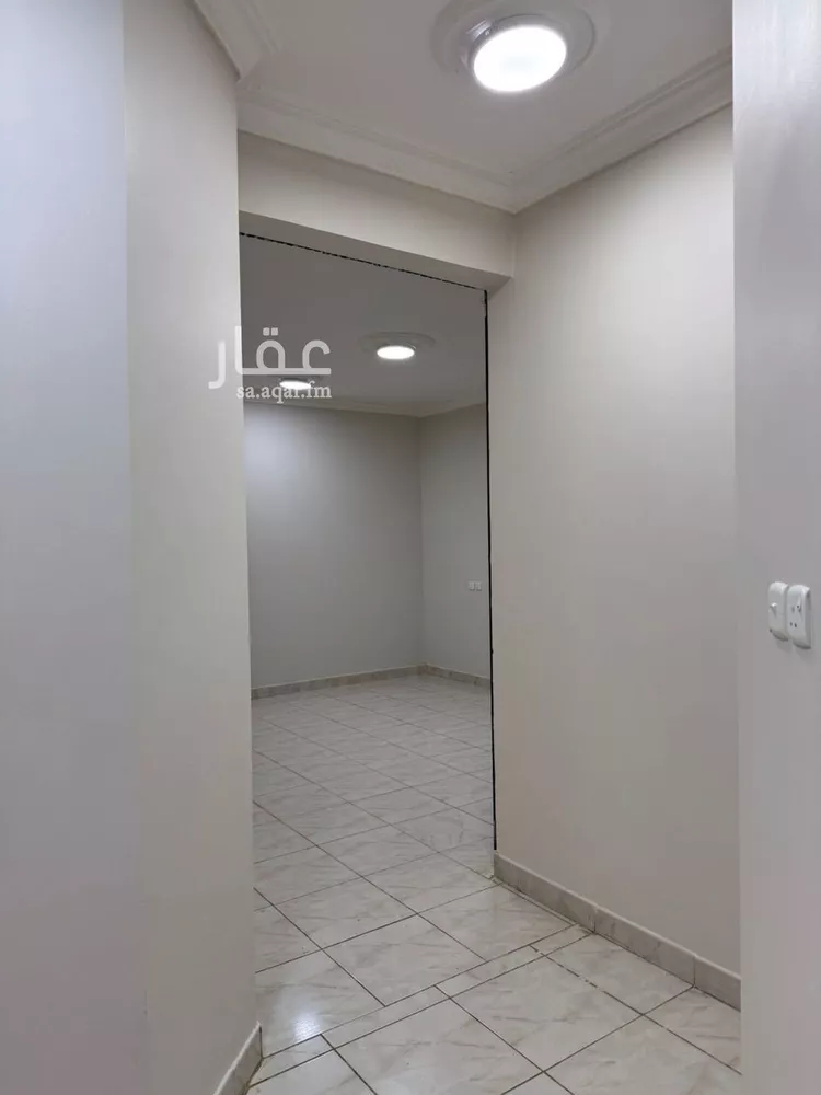 شقة للإيجار في شارع أحمد بن نبهان الحافظ, حي المهدية, مدينة الرياض, منطقة الرياض صورة 2
