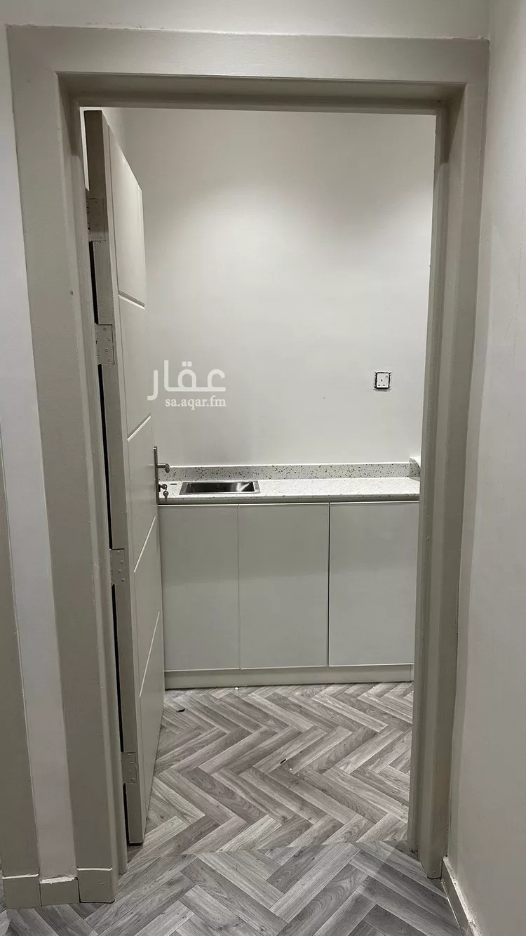شقة للإيجار في شارع عنيزة, حي ظهرة لبن, مدينة الرياض, منطقة الرياض