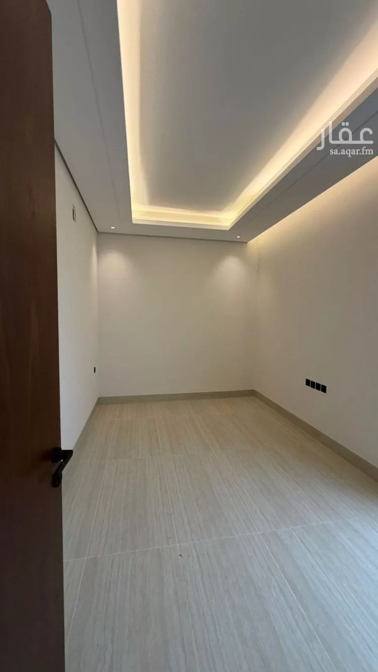 فيلا للبيع في شارع جعفر الأفضلي, حي المهدية, مدينة الرياض, منطقة الرياض صورة 4