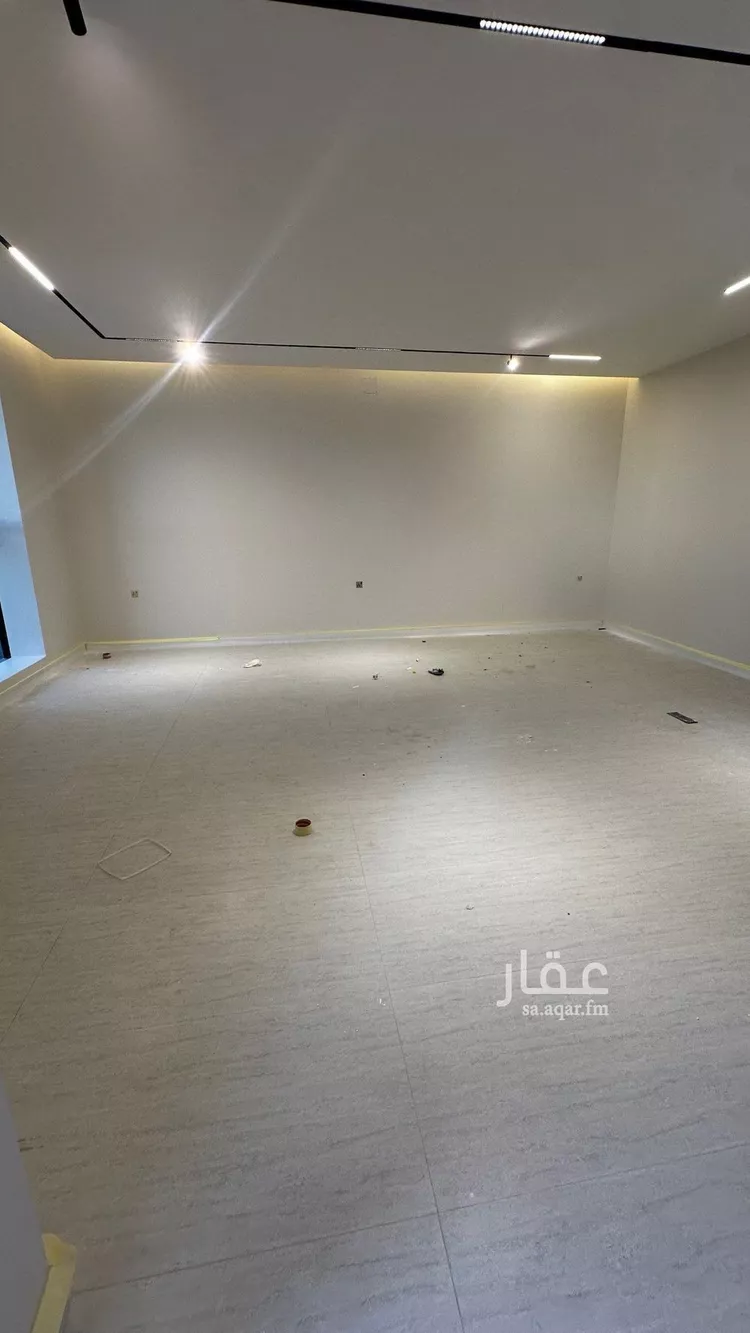 فيلا للبيع في شارع فؤاد محمد عمر توفيق, حي المهدية, مدينة الرياض, منطقة الرياض صورة 4