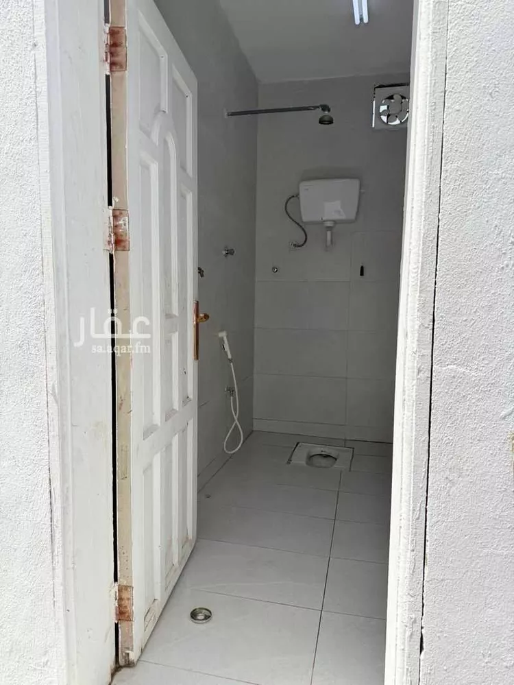 Warehouse for Rent in Jeddah As Sarawat 8