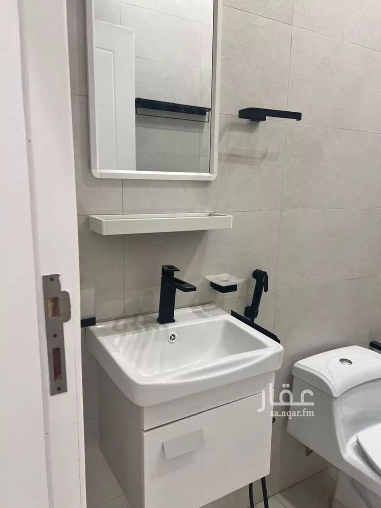 شقة للإيجار في شارع عمر بن عمرو بن إياس, حي النرجس, مدينة الرياض, منطقة الرياض صورة 4