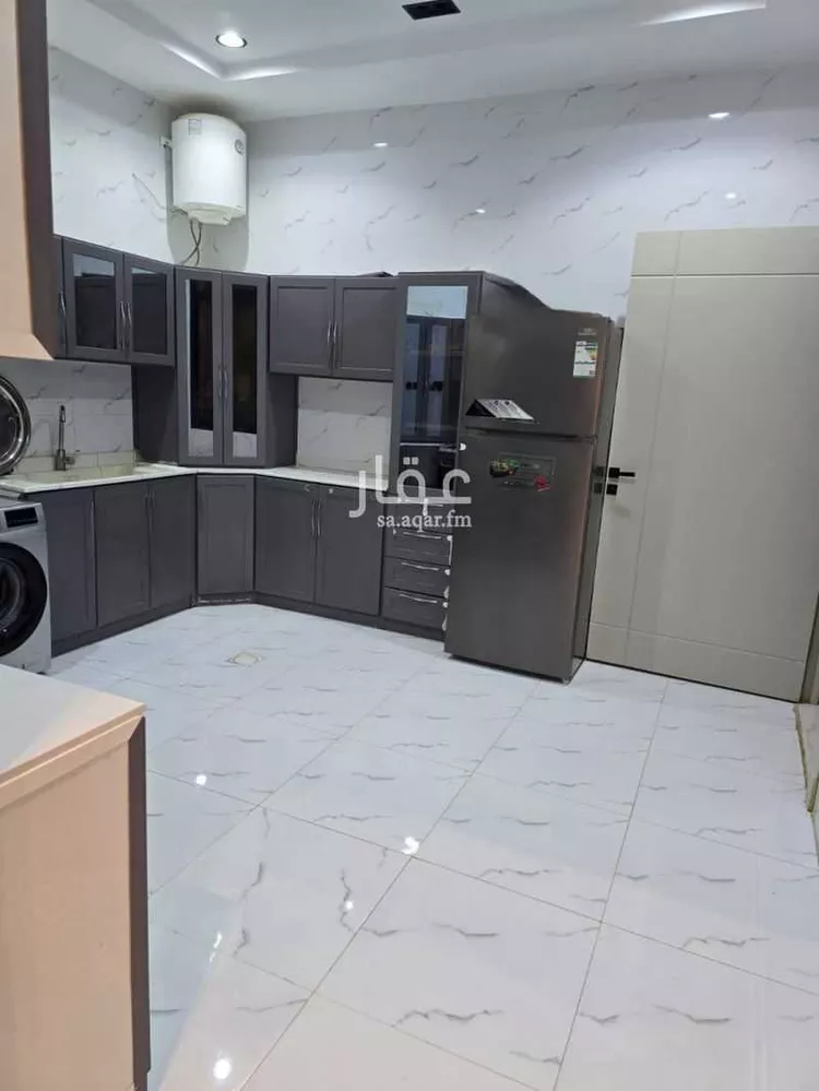 Villa for Sale in Riyadh Badr 8