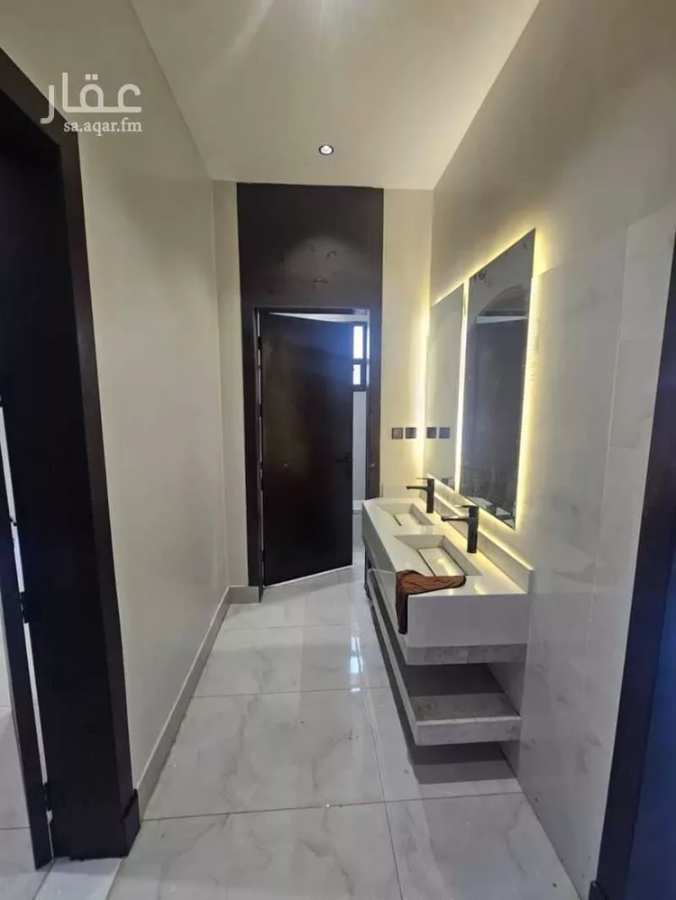 Floor for Rent in Riyadh Ar Rimal 6
