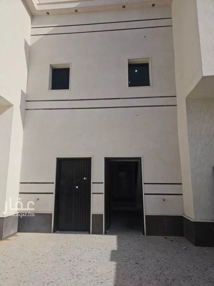 Floor for Rent in Riyadh Ar Rimal 8