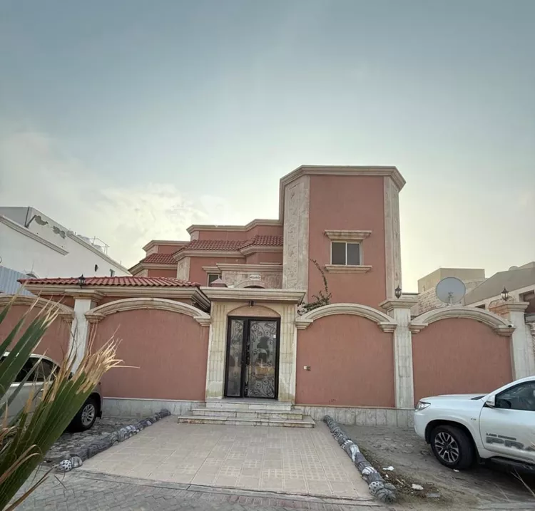 فيلا للبيع في شارع البحتري, حي الخليج, مدينة الخفجي, المنطقة الشرقية