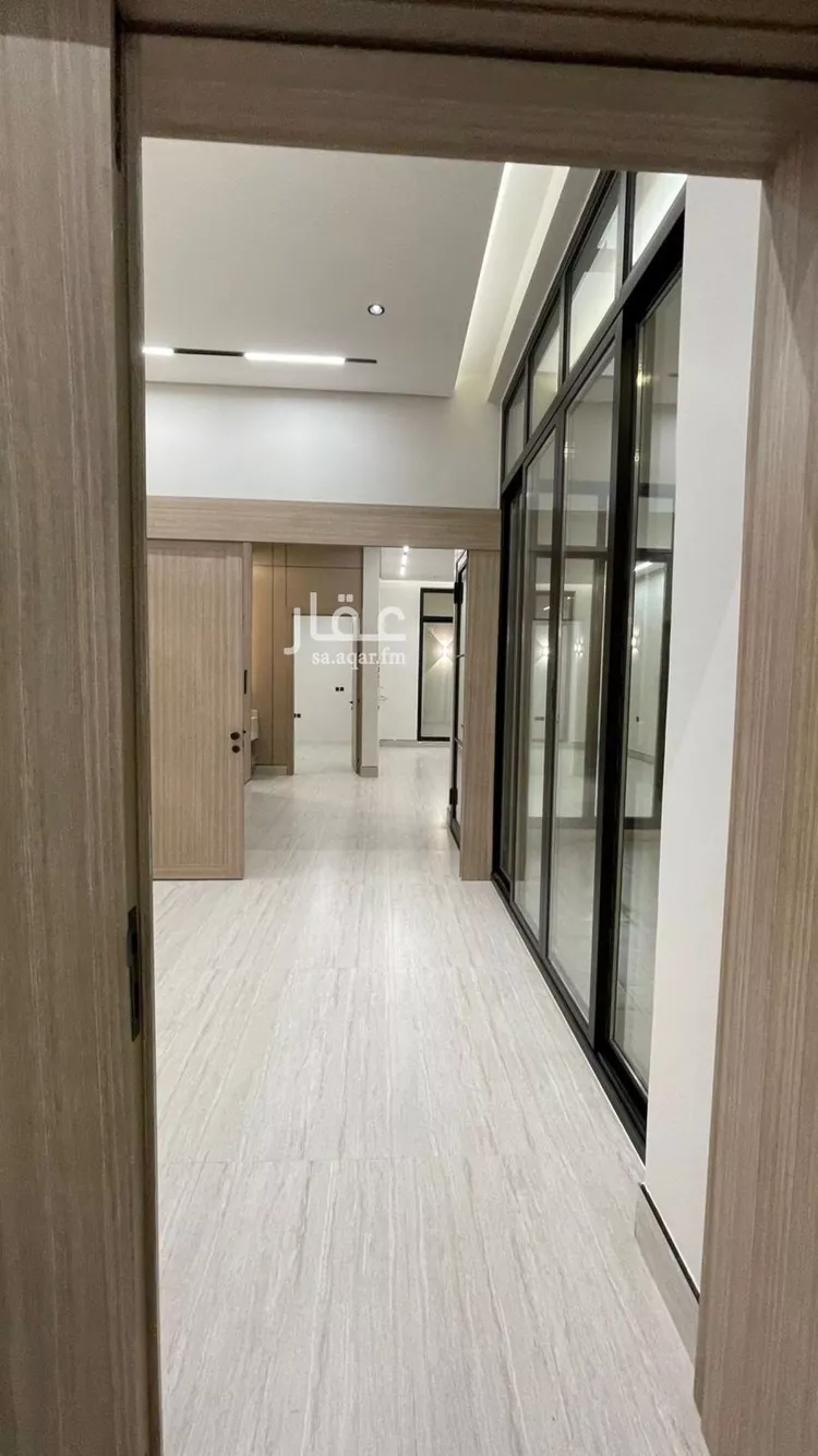 فيلا للبيع في شارع قطب الدين بن السلطان, حي المهدية, مدينة الرياض, منطقة الرياض صورة 5