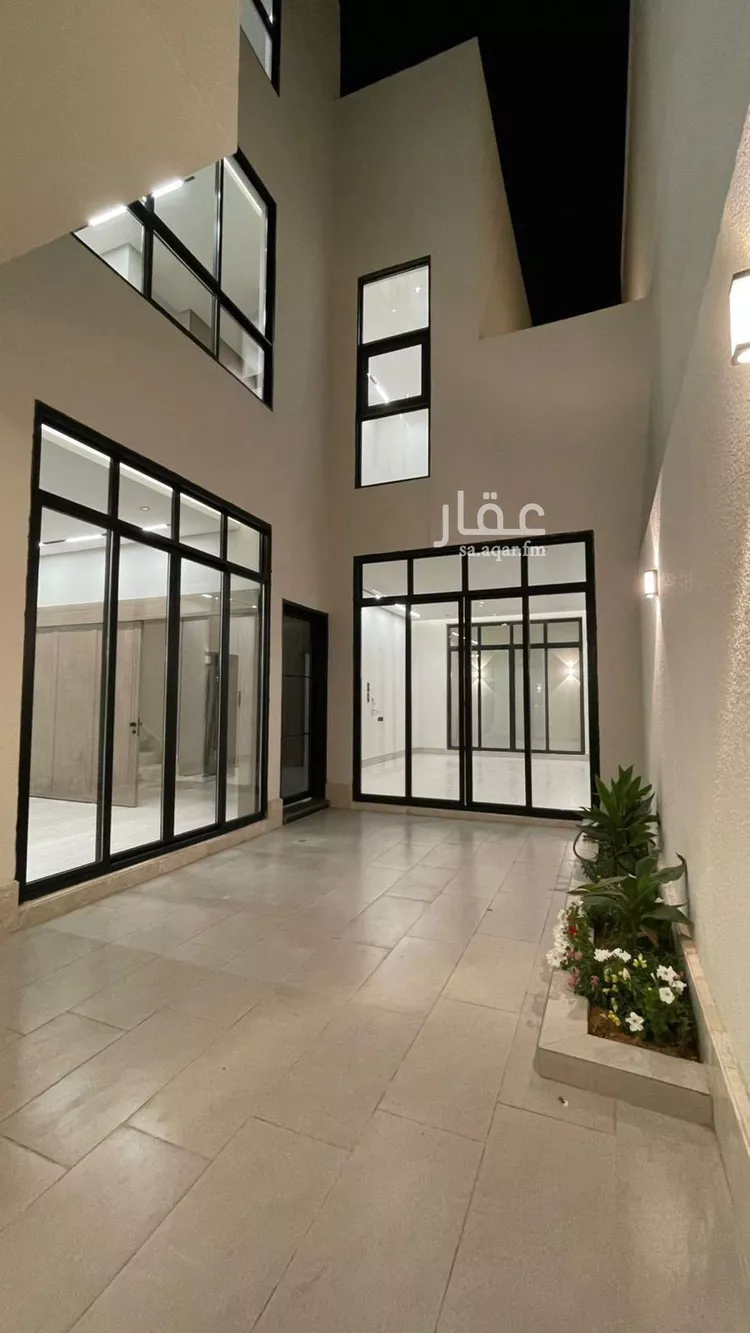 فيلا للبيع في شارع قطب الدين بن السلطان, حي المهدية, مدينة الرياض, منطقة الرياض صورة 3