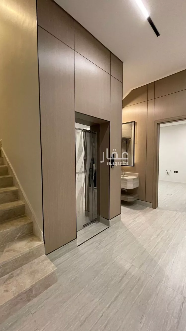 فيلا للبيع في شارع قطب الدين بن السلطان, حي المهدية, مدينة الرياض, منطقة الرياض صورة 4