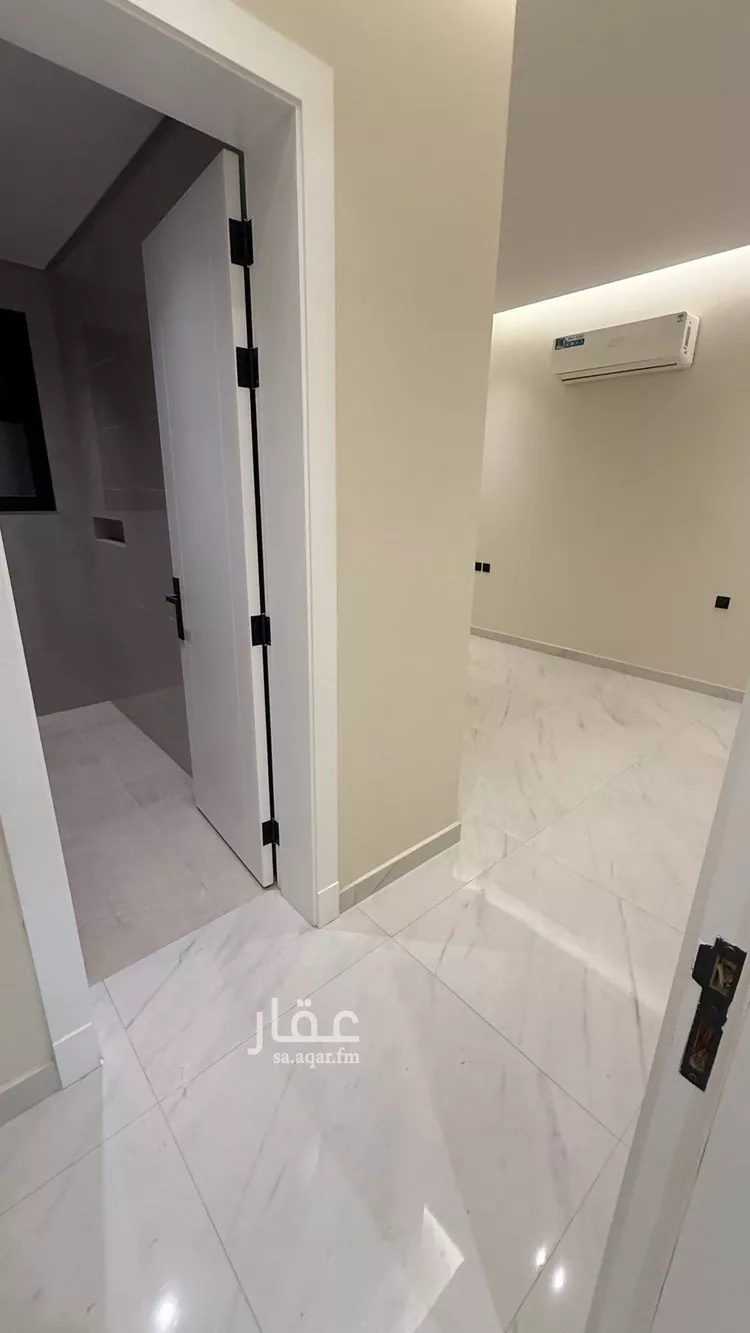 دور للبيع في شارع ابن الطفيل, حي المرسلات, مدينة الرياض, منطقة الرياض صورة 5