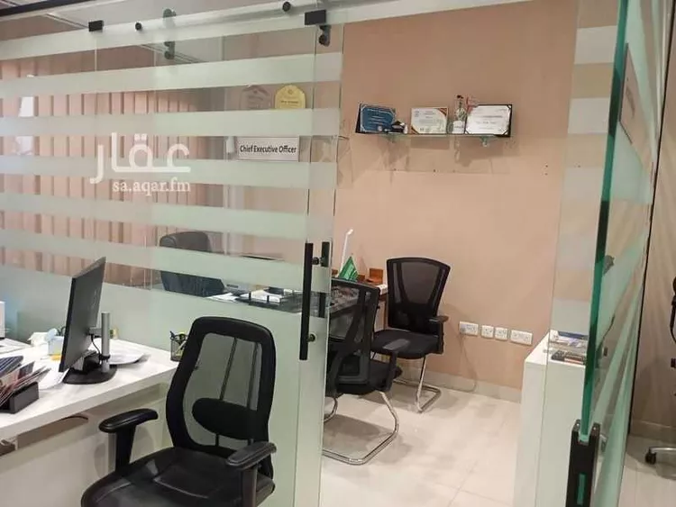 مكتب تجاري للإيجار في شارع ابي بكر الصديق ، حي الوادي ، الرياض ، منطقة الرياض صورة 3
