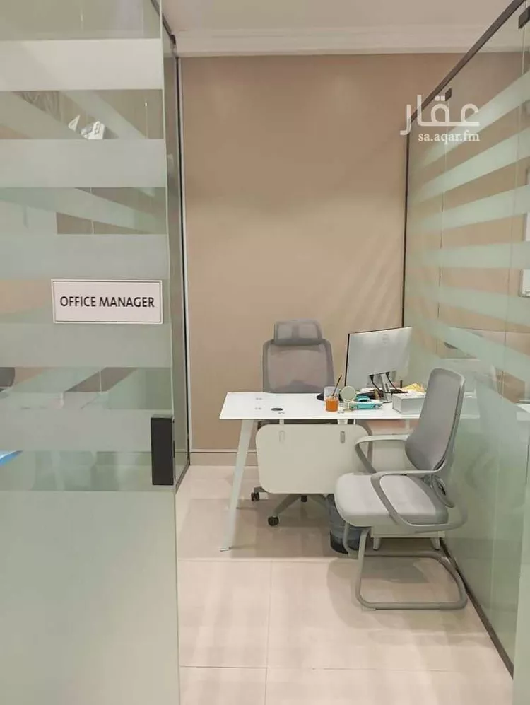 مكتب تجاري للإيجار في شارع ابي بكر الصديق ، حي الوادي ، الرياض ، منطقة الرياض