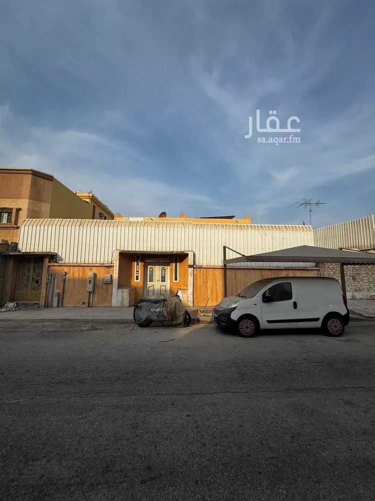 فيلا للبيع في شارع ام القرى, حي عبدالله فؤاد, مدينة الدمام, المنطقة الشرقية صورة 3