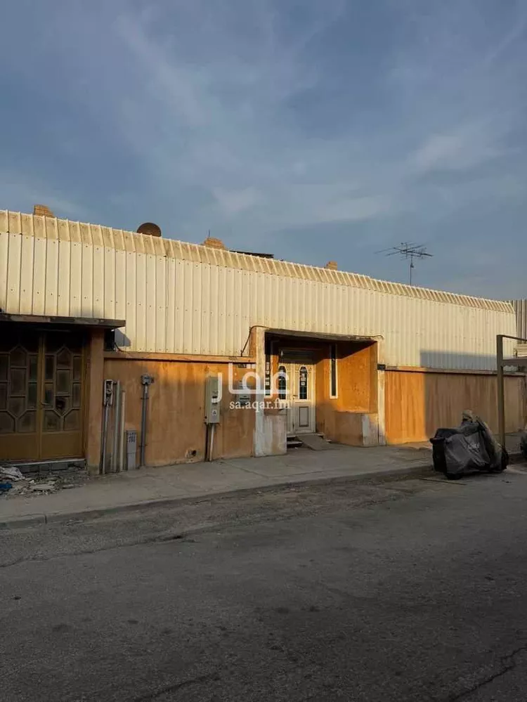 فيلا للبيع في شارع ام القرى, حي عبدالله فؤاد, مدينة الدمام, المنطقة الشرقية