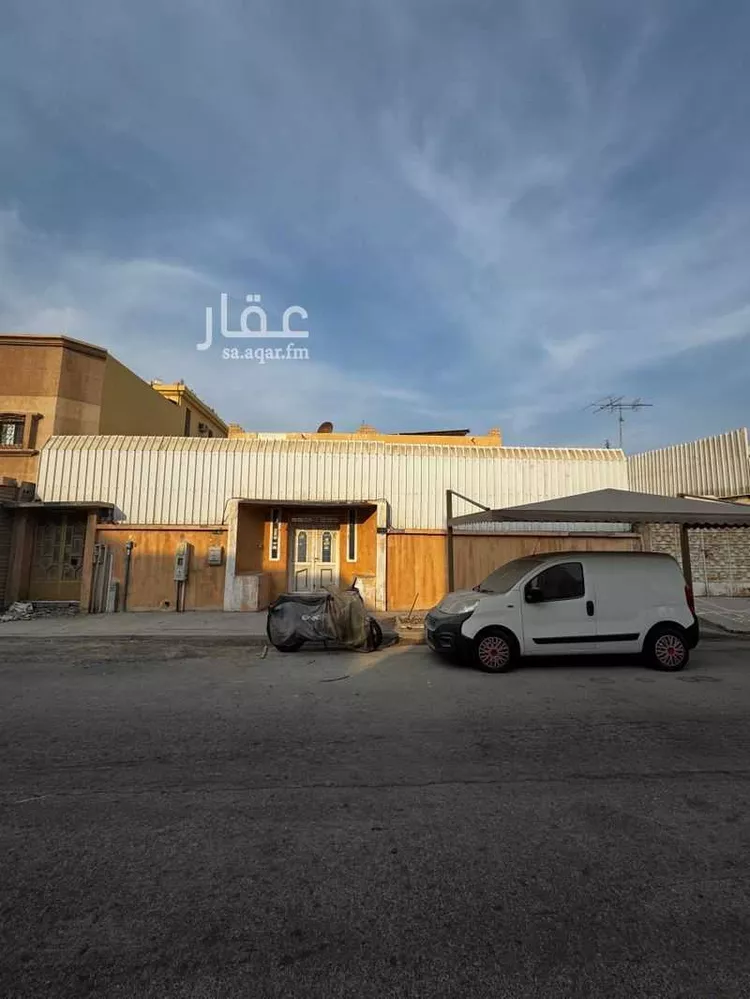 فيلا للبيع في شارع ام القرى, حي عبدالله فؤاد, مدينة الدمام, المنطقة الشرقية صورة 3