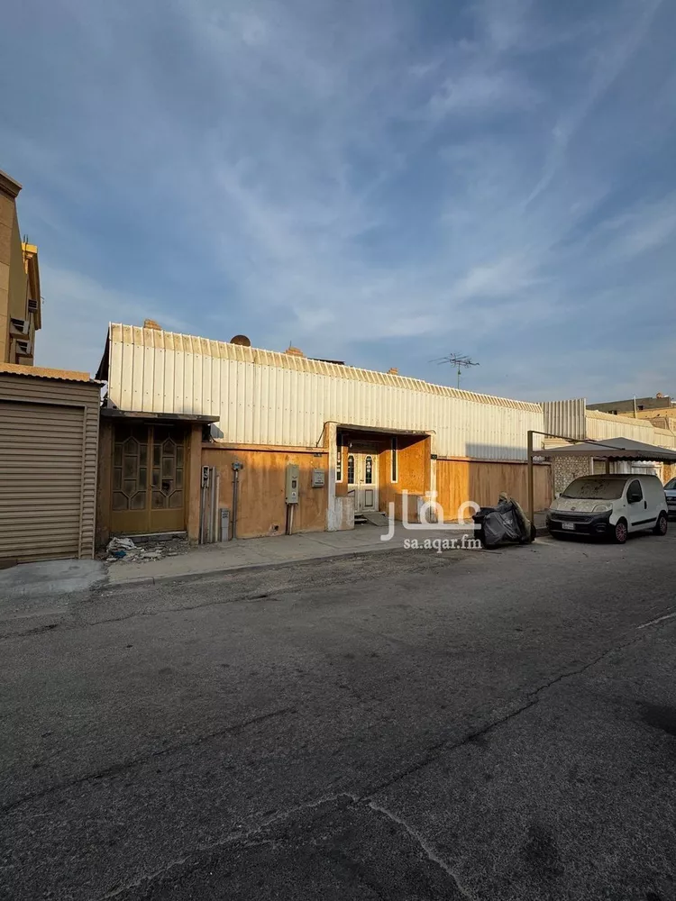 فيلا للبيع في شارع ام القرى, حي عبدالله فؤاد, مدينة الدمام, المنطقة الشرقية صورة 2