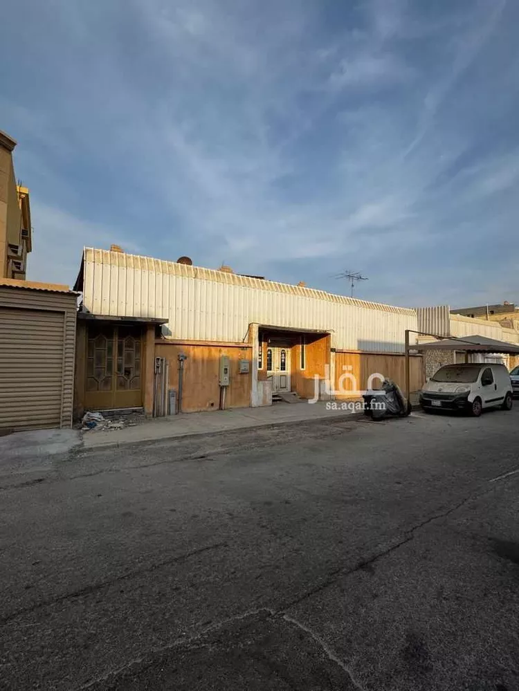 فيلا للبيع في شارع ام القرى, حي عبدالله فؤاد, مدينة الدمام, المنطقة الشرقية صورة 2