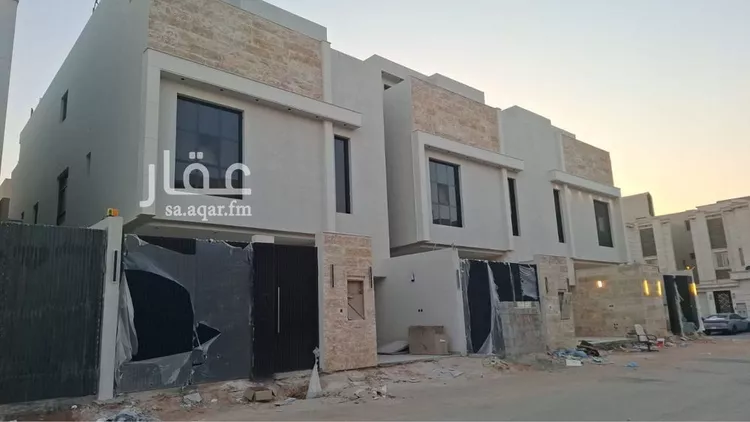 دور للبيع في شارع رقم 347, حي المونسية, مدينة الرياض, منطقة الرياض صورة 4