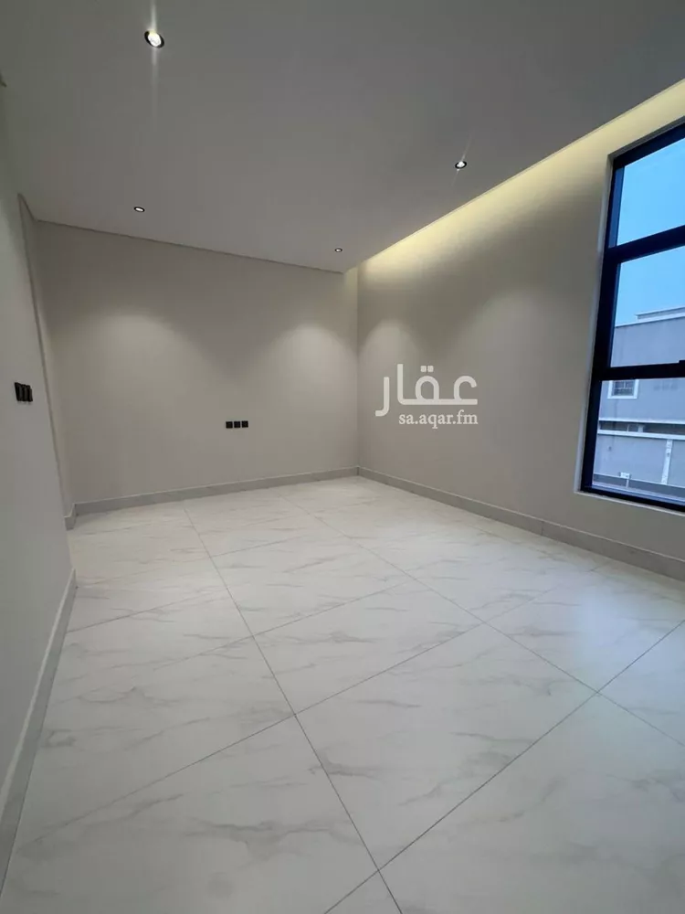 فيلا للبيع في شارع أبي عبدالله الركن, حي العريجاء الأوسط, مدينة الرياض, منطقة الرياض 18