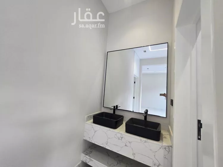 فيلا للبيع في شارع فيفاء, حي شبرا, مدينة الرياض, منطقة الرياض 10