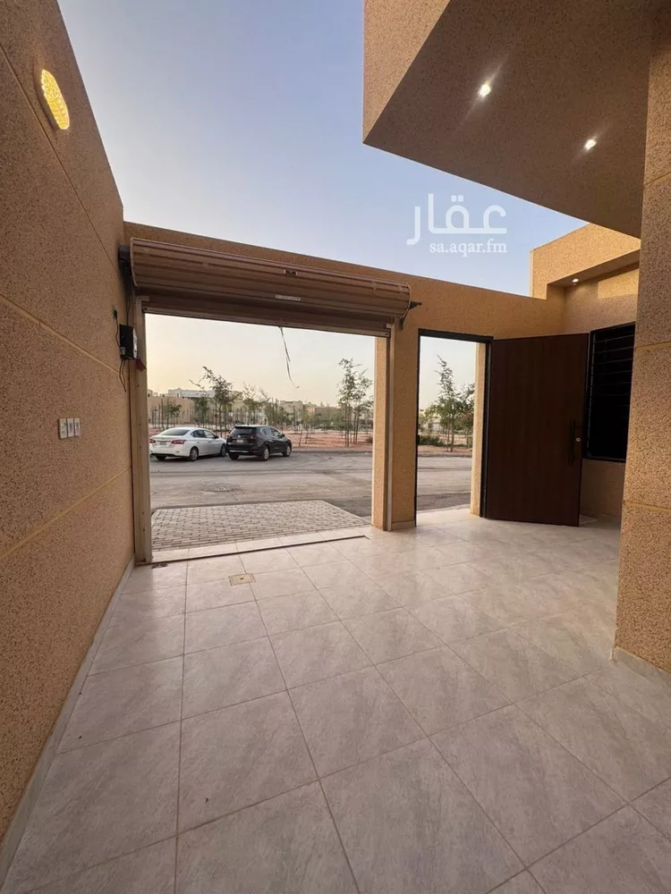 فيلا للبيع في شارع أبي عبدالله الركن, حي العريجاء الأوسط, مدينة الرياض, منطقة الرياض صورة 2