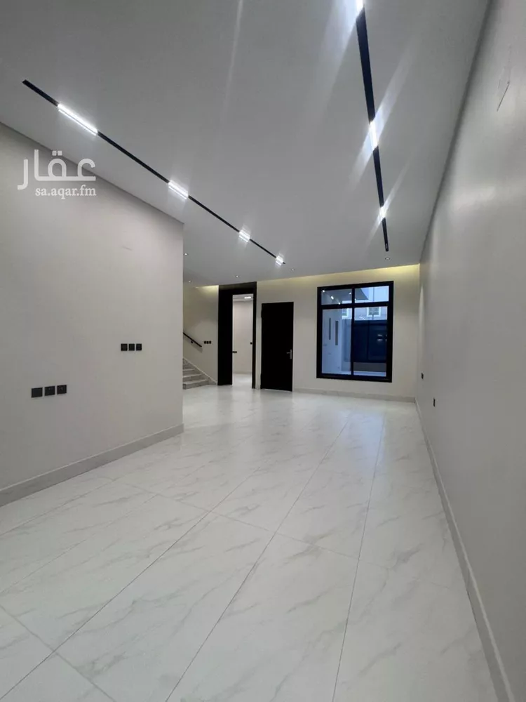 فيلا للبيع في شارع أبي عبدالله الركن, حي العريجاء الأوسط, مدينة الرياض, منطقة الرياض 14