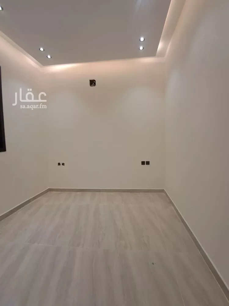 فيلا للبيع في شارع محمد الموصلي, حي العريجاء الغربي, مدينة الرياض, منطقة الرياض صورة 2