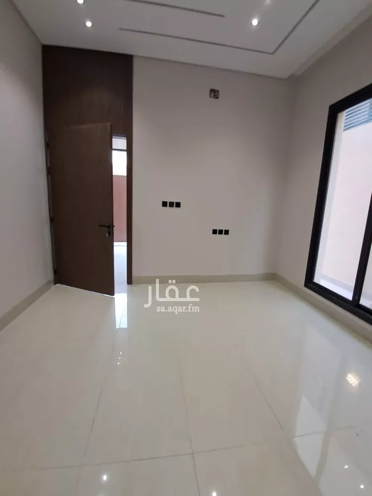فيلا للبيع في شارع أسعد الحطابي, حي العريجاء الأوسط, مدينة الرياض, منطقة الرياض صورة 5