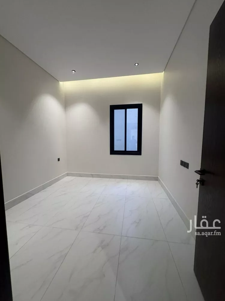 فيلا للبيع في شارع أبي عبدالله الركن, حي العريجاء الأوسط, مدينة الرياض, منطقة الرياض 7