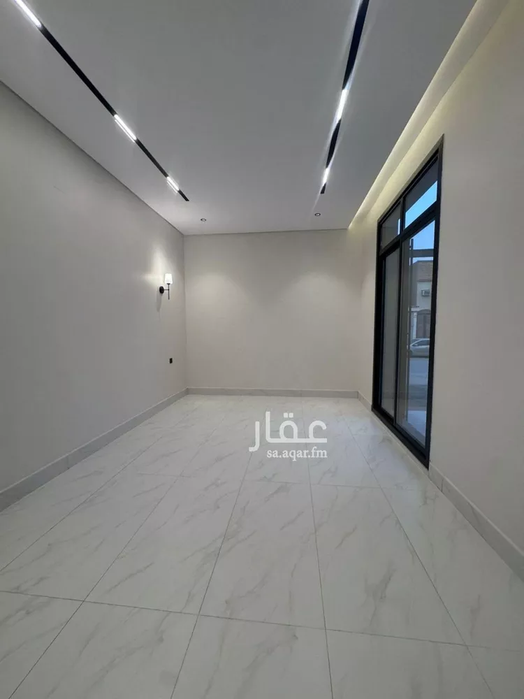 فيلا للبيع في شارع أبي عبدالله الركن, حي العريجاء الأوسط, مدينة الرياض, منطقة الرياض 8