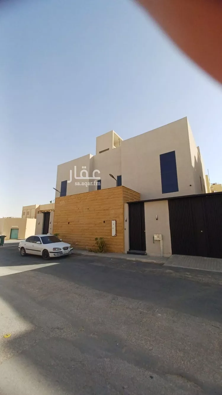Villa for Sale in Riyadh Al Uraija Al Wusta
