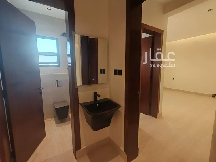 فيلا للبيع في شارع فيفاء, حي شبرا, مدينة الرياض, منطقة الرياض صورة 4
