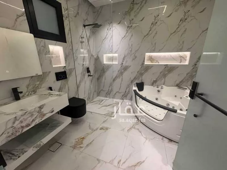 فيلا للبيع في شارع اياس بن عبد الله, حي طيبة, مدينة الدمام, المنطقة الشرقية صورة 2