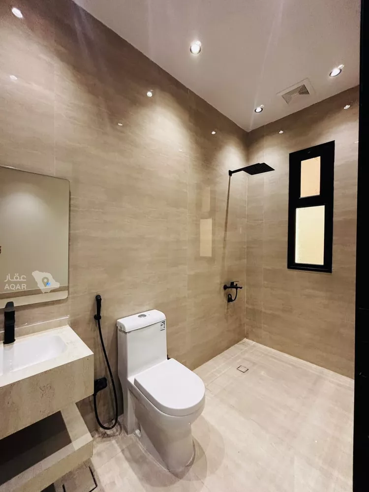 فيلا للبيع في شارع عرعر, حي الصواري, مدينة الخبر, المنطقة الشرقية 4