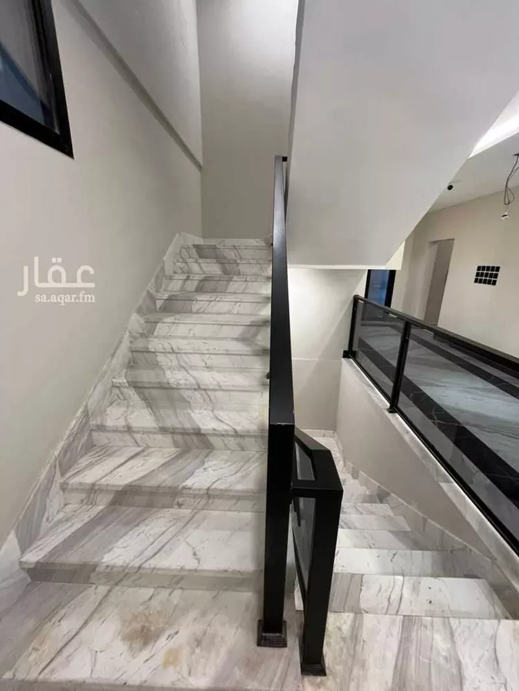 عمارة للبيع في شارع القيصومة, حي الحمراء, مدينة الخبر, المنطقة الشرقية صورة 3