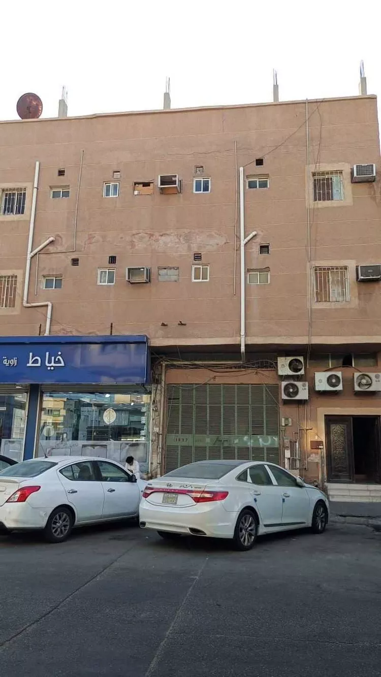 عمارة للبيع في شارع الخامس عشر, حي الثقبة, مدينة الخبر, المنطقة الشرقية صورة 5