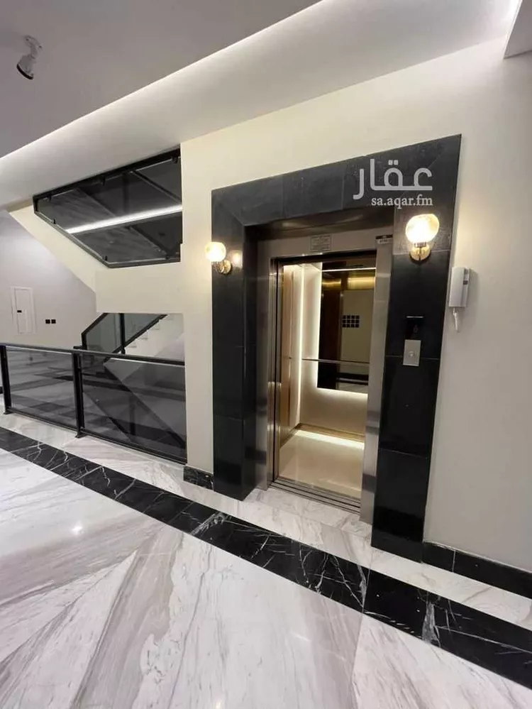 عمارة للبيع في شارع القيصومة, حي الحمراء, مدينة الخبر, المنطقة الشرقية صورة 2