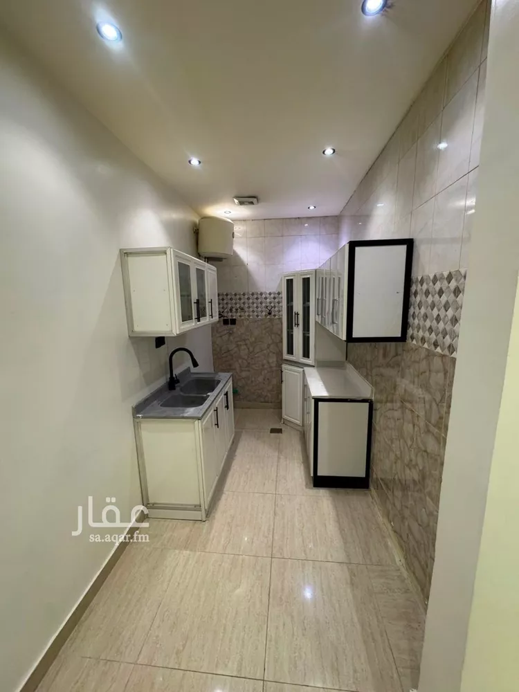 شقة للإيجار في شارع ابن شاهين, حي الروضة, مدينة الرياض, منطقة الرياض 10