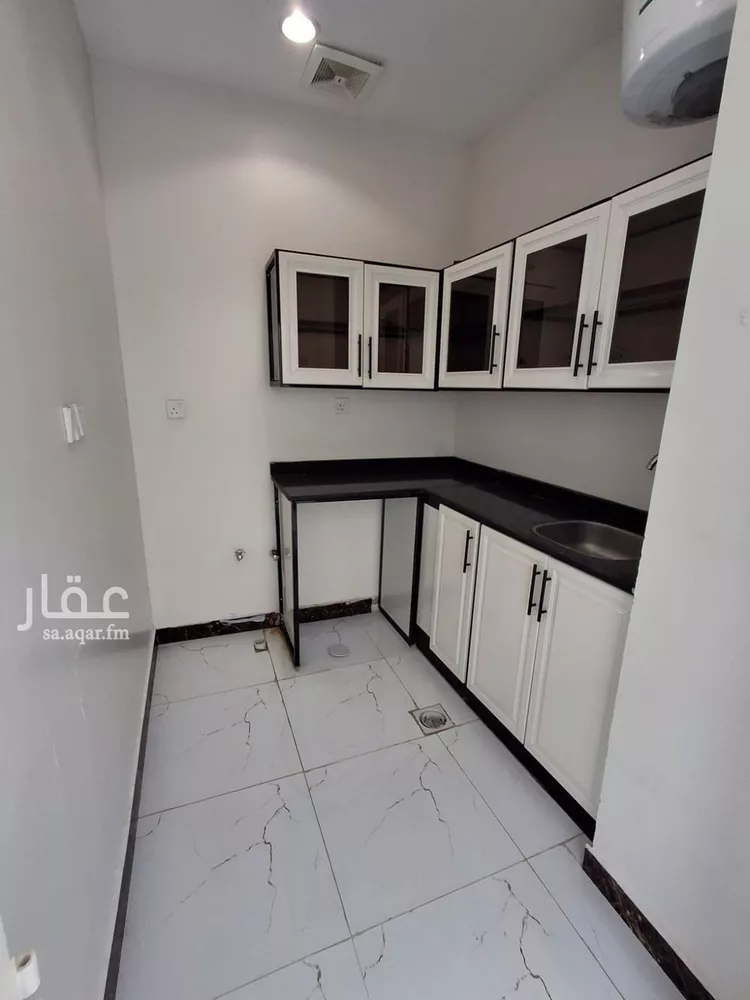شقة للإيجار في شارع الأمير مشهور بن عبدالعزيز, حي المرسلات, مدينة الرياض, منطقة الرياض صورة 4