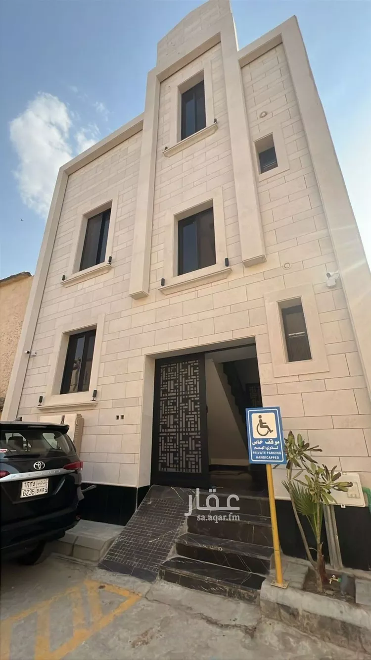 عمارة للبيع في شارع الحافظ الواسطي, حي الجرادية, مدينة الرياض, منطقة الرياض صورة 3