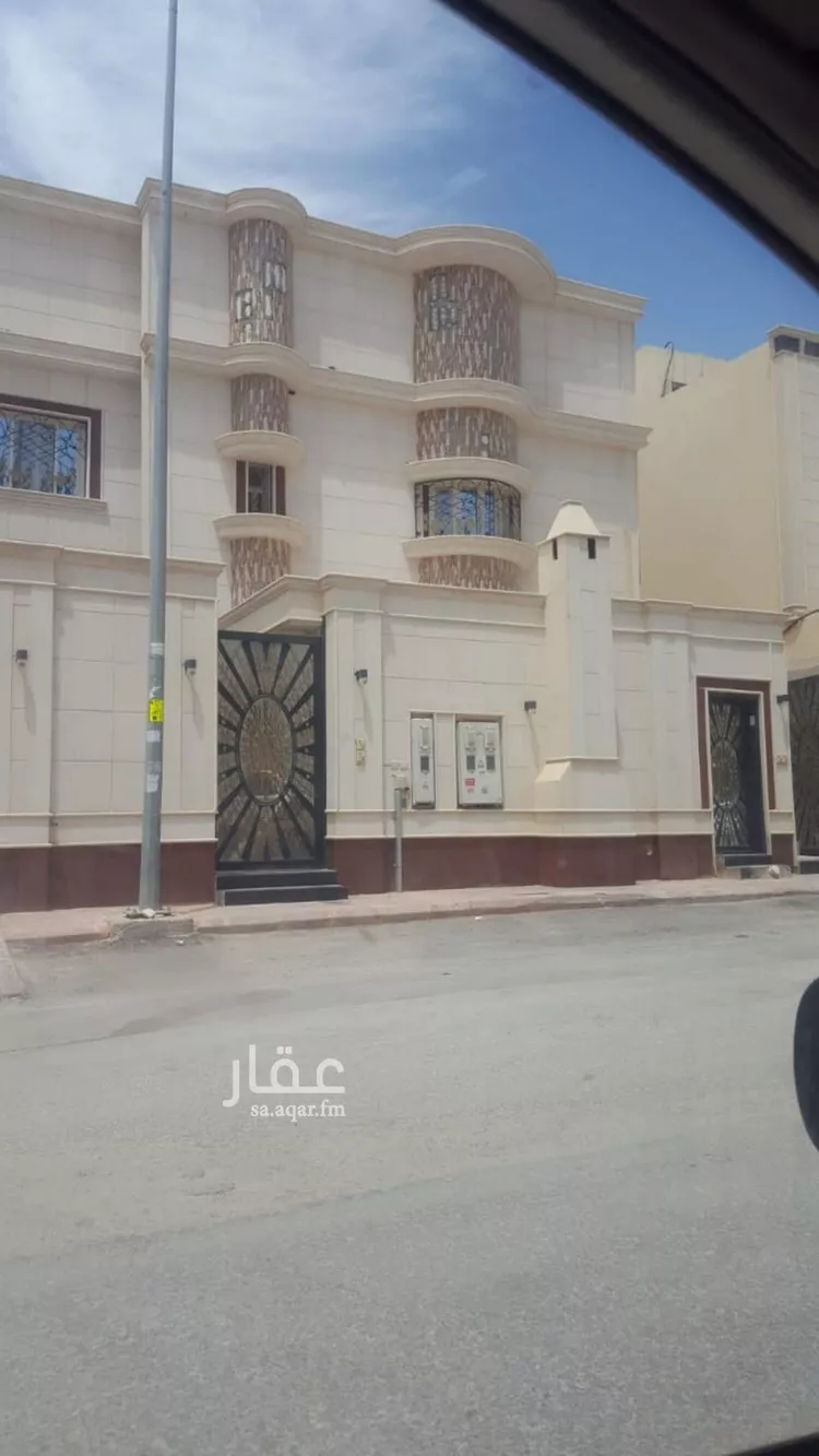 فيلا للبيع في شارع وادي السباع, حي بدر, مدينة الرياض, منطقة الرياض