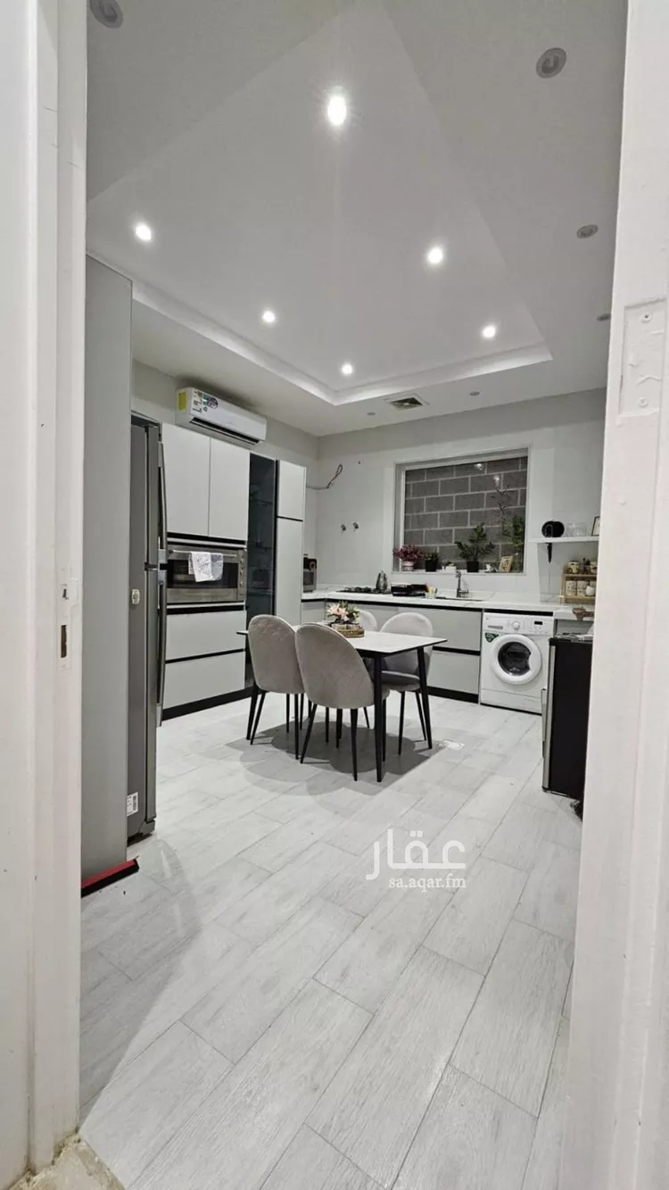 فيلا للبيع في شارع عبدالعزيز الأحيدب, حي الرمال, مدينة الرياض, منطقة الرياض صورة 4