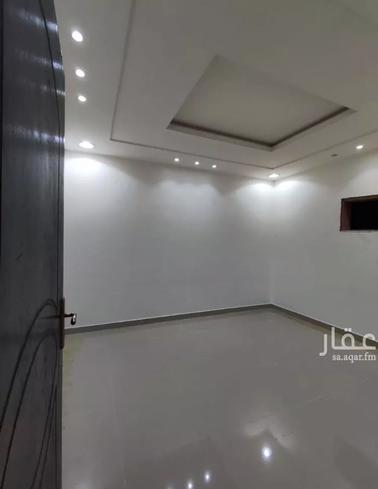 فيلا للبيع في شارع يحيى بن جزلة, حي الرمال, مدينة الرياض, منطقة الرياض صورة 2