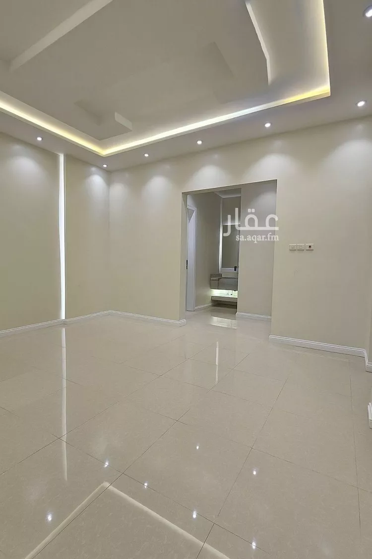 فيلا للبيع في شارع عبدالعزيز الأحيدب, حي الرمال, مدينة الرياض, منطقة الرياض صورة 2