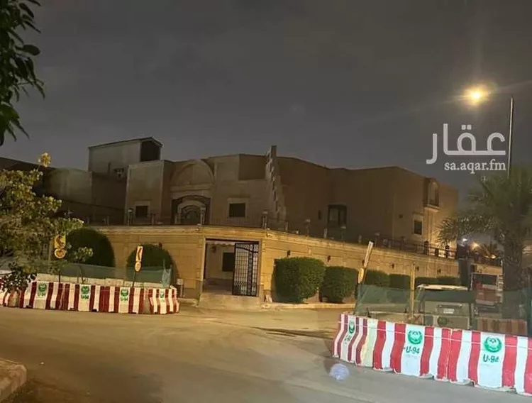فيلا للبيع في شارع خالد بن الوليد ، حي الحمراء ، الرياض ، منطقة الرياض